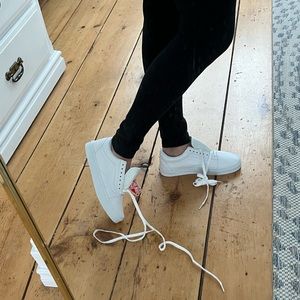 NWT White Vans Running Shoes Size 8 NEVER WORN